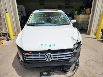 Used Deck Lid fits: 2013 Volkswagen Passat Sdn w/rear view camera Grade A - Image 1 of 4