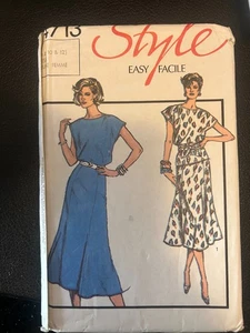 TRACKED vintage STYLE Sewing Pattern 4713 UNCUT top AND SKIRT SIZE 8-12 - Picture 1 of 2
