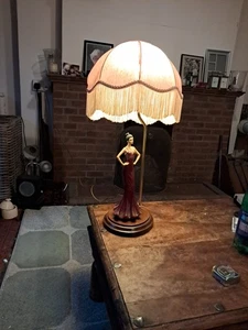 Florence Giuseppe Armani ??Lady Lamp Fringe Shade Figurine  - Picture 1 of 7