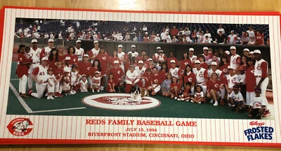 1994 CINCINNATI REDS Poster Stadium Family Photo Poster Kelloggs - Image 1 of 2