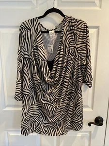 Fashion Bug Woman 3/4 Sleeve Stretch Blouse Plus Size, Black/Tan, 26/28W, NWT - Picture 1 of 7
