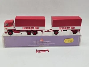 Albedo H0 1:87 Scania 111 treno a rimorchio HENNINGER BIER mai usato in confezione originale - (93) - Foto 1 di 9