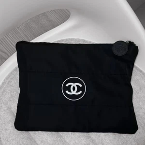 Beutel Puffy Make-up Tasche, Beauty Pouch, Clutch Cosmetic Organizer - Bild 1 von 8