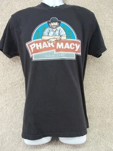 Apotheke Herren Grafik T-Shirt Gr. Medium schwarz seit 1997 Logo guter Zustand - Bild 1 von 11