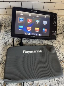 Raymarine E125 Series GPS/FF/Radar Display W/mid Atlantic Charts And Power Cord/ - Foto 1 di 11