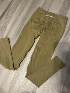 Alphalete Amplify Leggings Tan Size Small Butt Scrunch Workout Yoga Gym - Picture 1 of 7