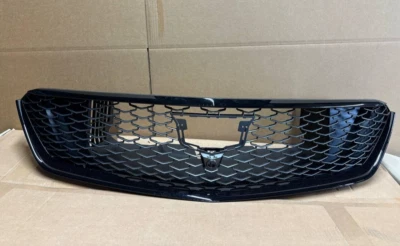 Cadillac CT5 V 2025 Blackwing parrilla superior sin emblema con orificio de leva OEM NUEVO Foto 1 de 4