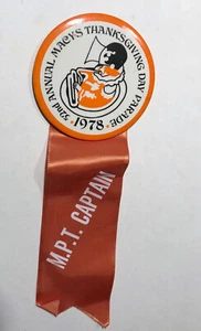 1978 52. jährliche Macy's Thanksgiving Day Parade große Pinback Button mit Band - Bild 1 von 2