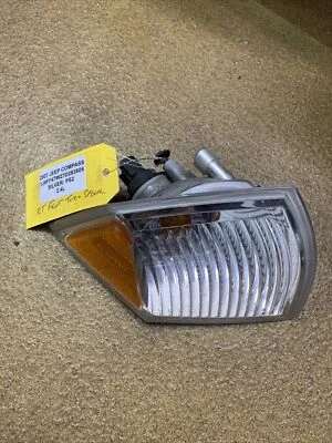 Jeep Compass 2007-2010 delantero derecho estacionamiento giro esquina luz OEM D18 Foto 1 de 3