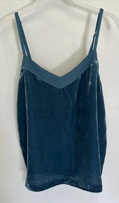 Nuevo con etiquetas Catálogo Sundance Tanque Terciopelo Verde Talla M $98 Foto 1 de 4