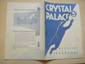 Crystal Palace v Torquay United 1.3.1952 - Picture 1 of 2