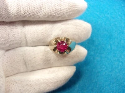 PRETTY VTG ANTIQUE LADY'S VICTORIAN 10K LIGHT ROSE GOLD & LAB CREATED RUBY RING - Image 1 of 4