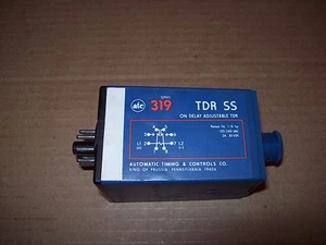 ATC 319B349Q1X 0.2-3.0 SEC ON DELAY TIMER 120VAC P1361 - Foto 1 di 6