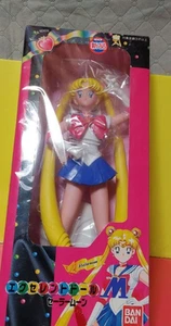 Bandai Pretty Guardian Sailor Moon ottima bambola M Usagi Tsukino rara con scatola - Foto 1 di 2