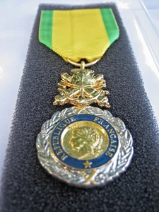 MEDAILLE MILITAIRE (DANS SON BOITIER) - Imagen 1 de 4