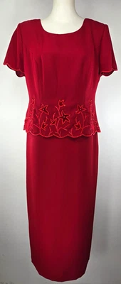 Vestido R&M Richards Karen Kwong - Tamanho 8 - Vermelho com detalhes de miçangas - Imagem 1 de 4