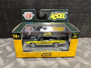 1/64 M2 ACCEL 1968 PLYMOUTH BARRACUDA HEMI POWER SUPER STOCK NEGRO Y AMARILLO - Imagen 1 de 2