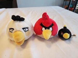 Commonwealth Angry Birds White Matilda, Red Bird 5” Sound Works +mini bomb Plush - Picture 1 of 7