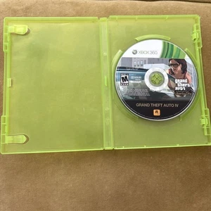 Grand Theft Auto IV y Episodios de Liberty City (Xbox 360) - Imagen 1 de 2