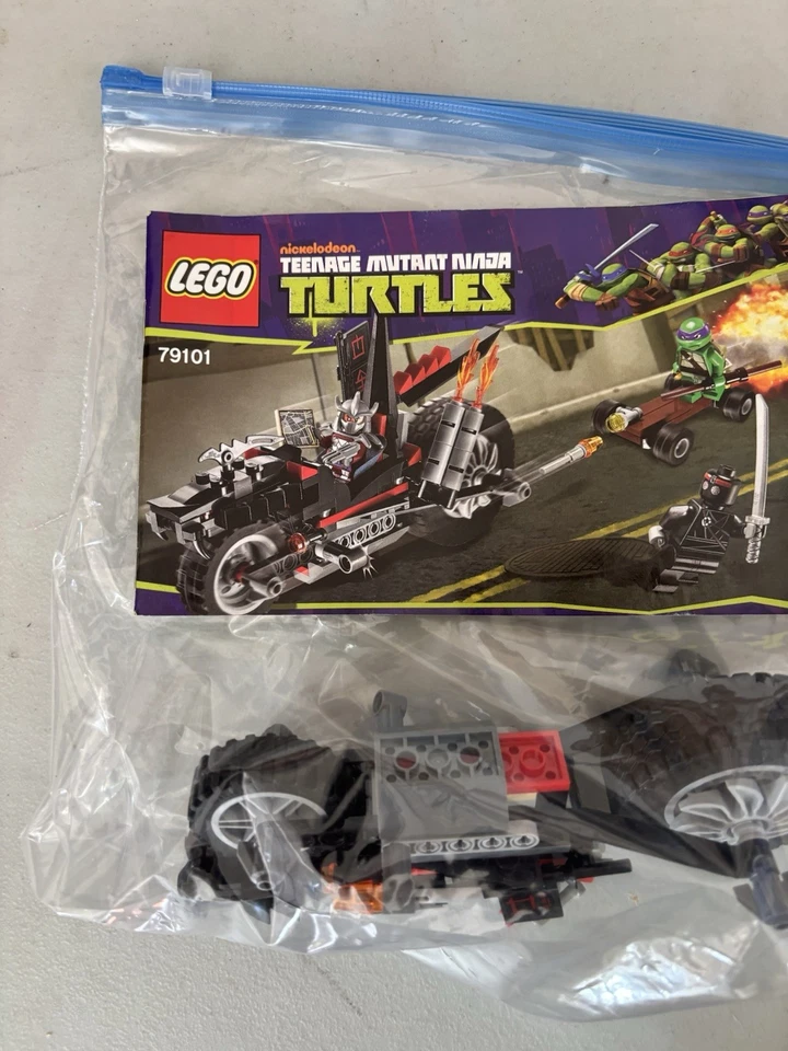 LEGO Teenage Mutant Ninja Turtles Set 79101 Shredder's Dragon Bike - Image 1 of 1