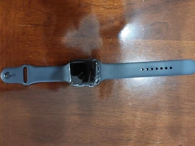 Apple Watch Series 3 42mm Cassa Alluminio Grigio Siderale, Cinturino Silicone... - Immagine 1 di 4