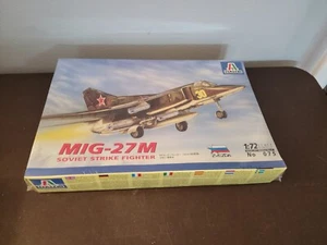 1/72 ITALERI MIG-27M SOVIET STRIKE FIGHTER #075 NUEVO KIT MODELO AVIÓN SELLADO - Imagen 1 de 6