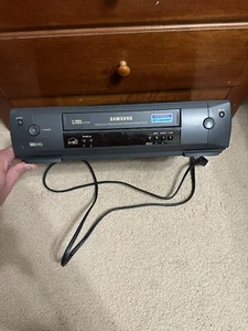 Samsung VR5559 VHS VCR - Picture 1 of 1