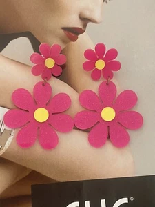 NEW HOT PINK COLOUR PETAL FLOWER DROP STATEMENT EARRINGS AU BARBIE SUNFLOWER - Picture 1 of 2