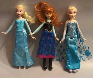 Lotto 3 bambole moda Disney Frozen che cantano Elsa Doll e Anna Doll - Foto 1 di 4