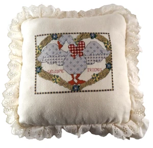 VTG Handmade Throw Pillow Cross Stitch Country Goose Eyelet Lace Ruffle 13x13 - Picture 1 of 4