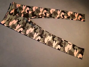 H&M Mädchen Sport Leggings XS 158 164 NEU Camouflage grün rosa Hose lang - Bild 1 von 4