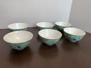 Sechs alte chinesische Porzellan Emaille verzierte Reisschalen - Bild 1 von 15