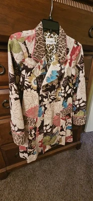 3 Sisters Jacket - Image 1 of 4