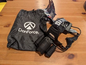 DanForce Faro USB Recargable LED Lámpara de Cabeza Ultra Brillante CREE 1080 Lúmenes - Imagen 1 de 7