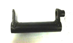 MOTORHALTER APRILIA MOTO' 650 1995-1996-1997-1998 GEBRAUCHT AP8134366  - Bild 1 von 1