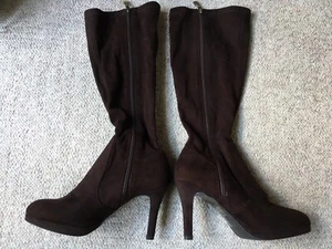 Tahari Heel Knee High Boots Brown Suede Size 8 - Picture 1 of 3