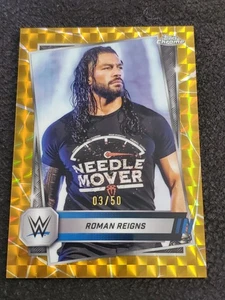2025 Topps Chrome WWE ROMAN REIGNS /50 Gold Geometric Refractor Smack Down #3 - Bild 1 von 2