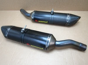 Yamaha YZF R1 2009 exhaust silencers pair carbon fibre Akrapovic (14932) - Picture 1 of 14