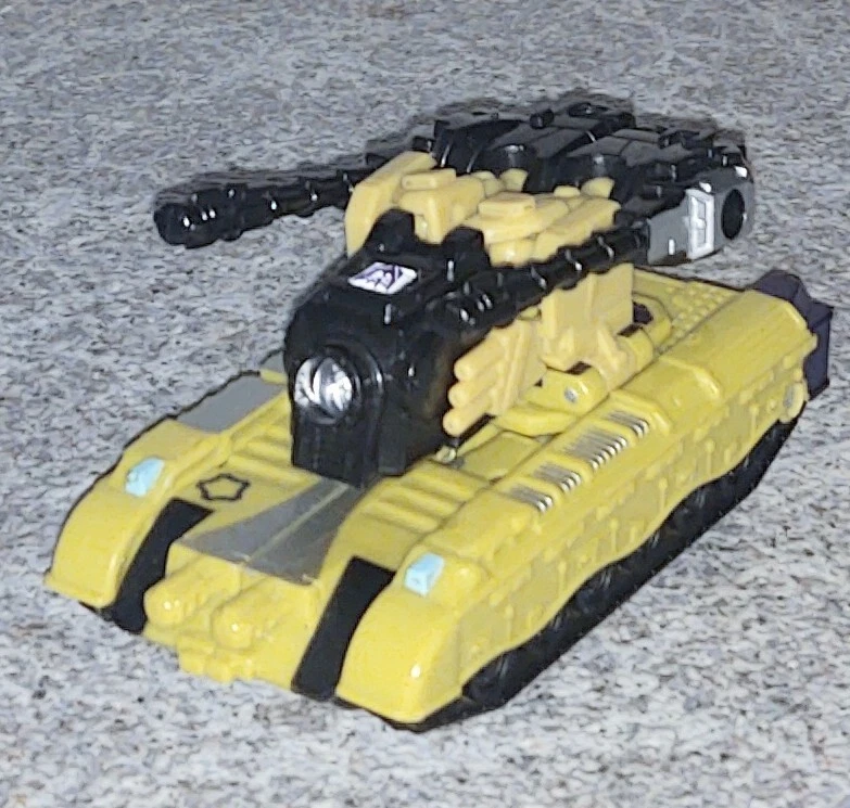Transformers Energon Blight deluxe 2004  - Image 1 of 3