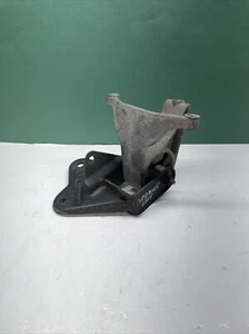 2005 Chrysler Sebring Rear Engine Mount W/Bracket 4593337AB OEM - Picture 1 of 8