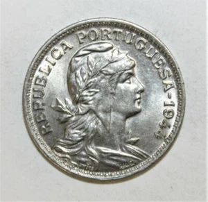 S6 - Portugal 50 Centavos 1944 Brilliant Uncirculated Coin - Liberty Head - Picture 1 of 2