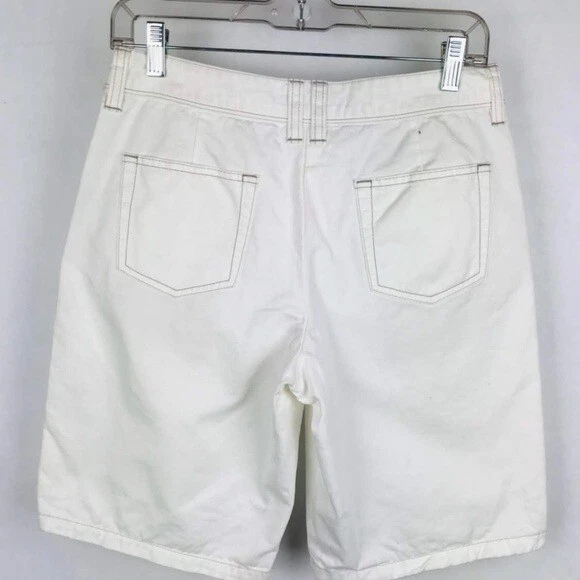 Boden Shorts Women Size 6 White Walking  - Image 1 of 4