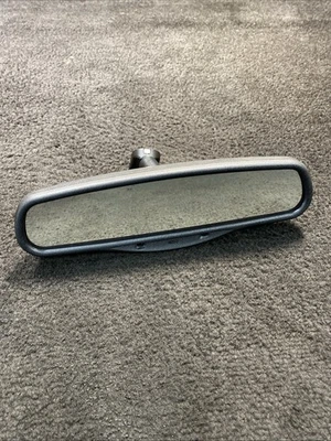 Espejo retrovisor Lincoln Town Car 2005 atenuación automática OEM 015306 Foto 1 de 4