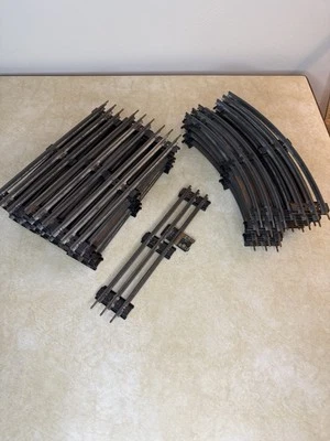 Lot of 26 O Gauge 3-Rail Metal Straight and Curved Track Sections (16) S (10) C - Image 1 of 4