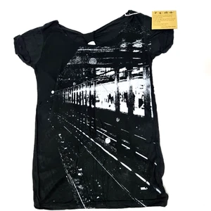 We Walk 2 Knot Top Metro Black White Hand Printed Art Women Size S R$59 - Foto 1 di 24