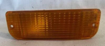 1992 DODGE SPIRIT RH BUMPER MOUNT TURN SIGNAL LAMP USED OEM - Image 1 of 2