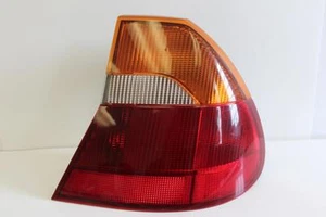 1999-2000 CHRYSLER 300M PASSENGER RIGHT REAR TAIL LIGHT - Picture 1 of 5