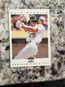 Tarjeta de béisbol 1997 Score MLB Oakland Athletics Mark MCGWIRE #187 - Imagen 1 de 1