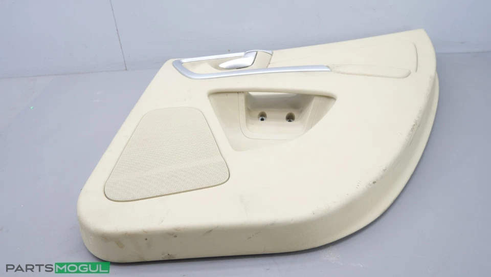 Volvo XC60 2010-2017 panel de moldura de puerta interior derecho lado pasajero trasero derecho OEM Foto 1 de 4