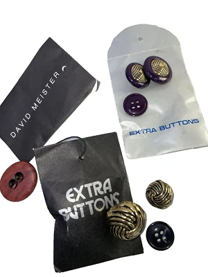 Small Lot of Random Replacement Buttons Wood, Metal Plastic Mixed Lot - Image 1 of 4